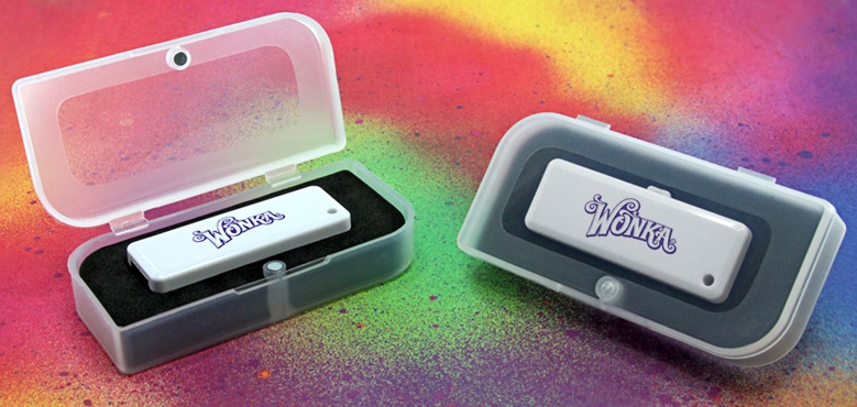 Clear Plastic Magnet Box | Custom USB Packaging 0